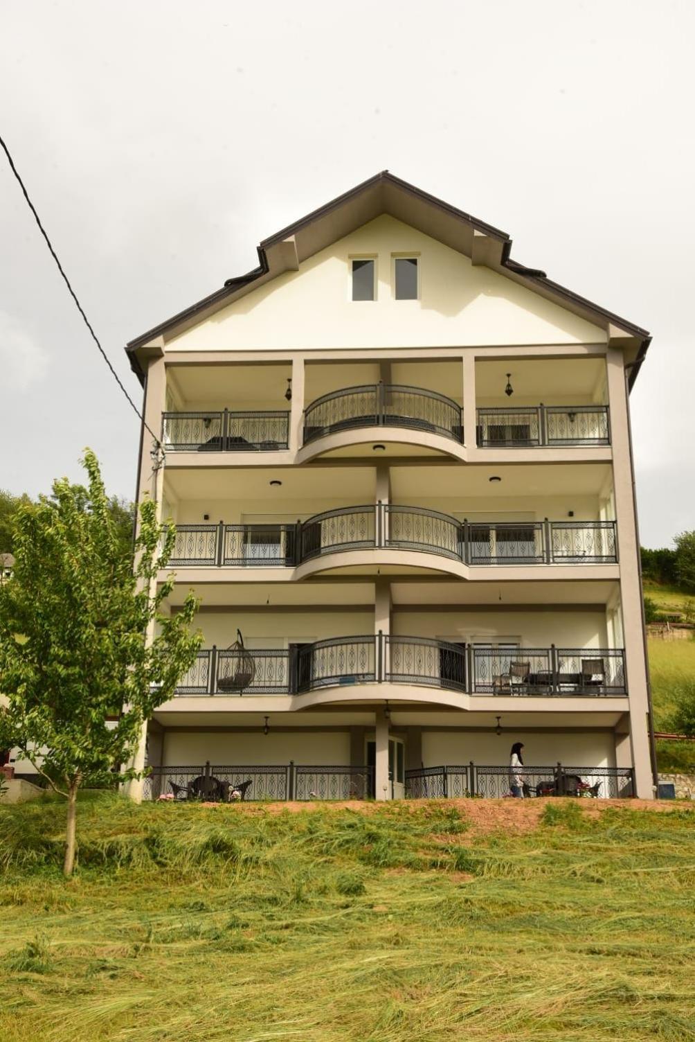 Lmm Apartmani Plav Dış mekan fotoğraf